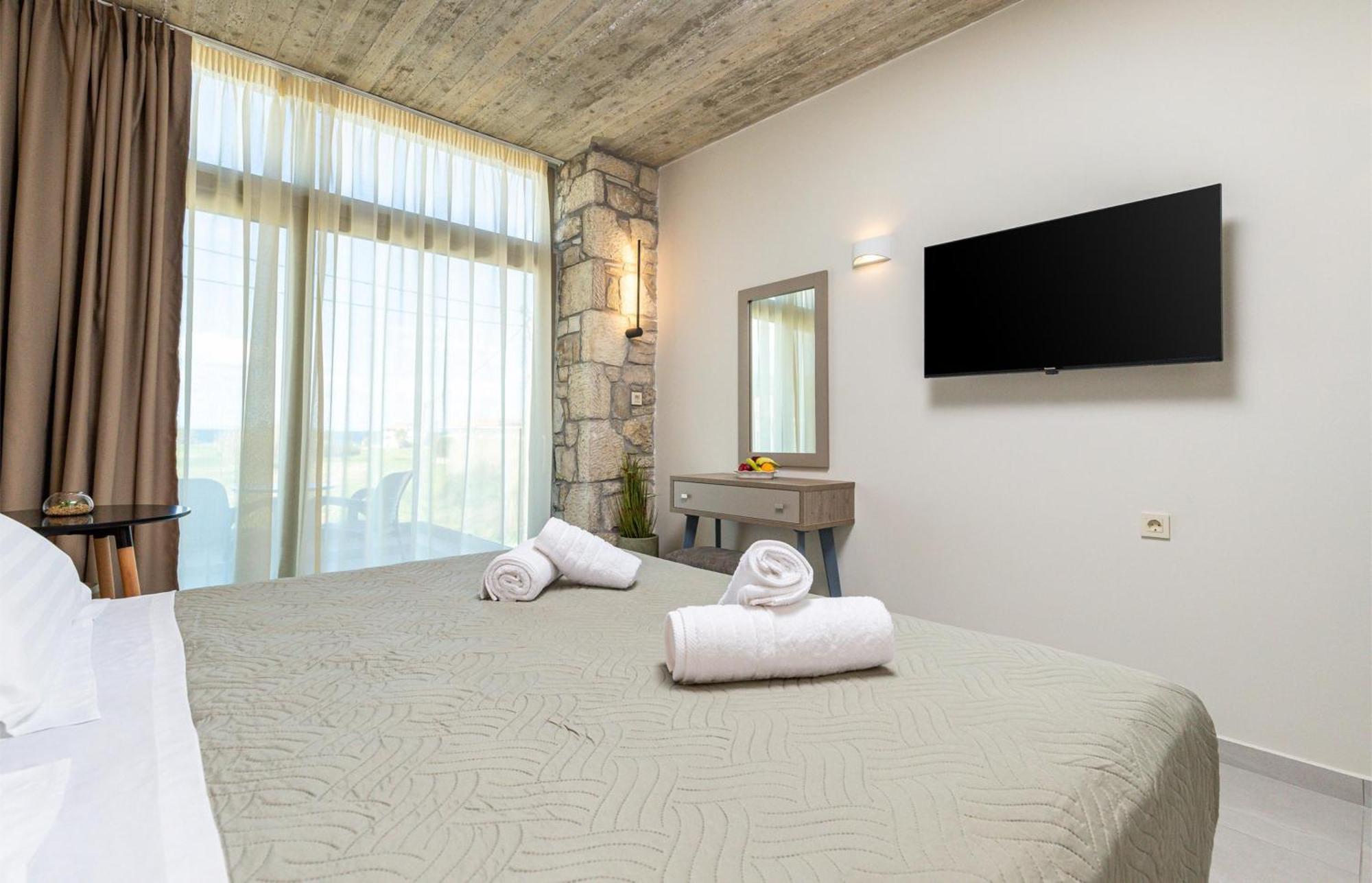 Achatis Apartments With Sea View Kolimvari Zewnętrze zdjęcie