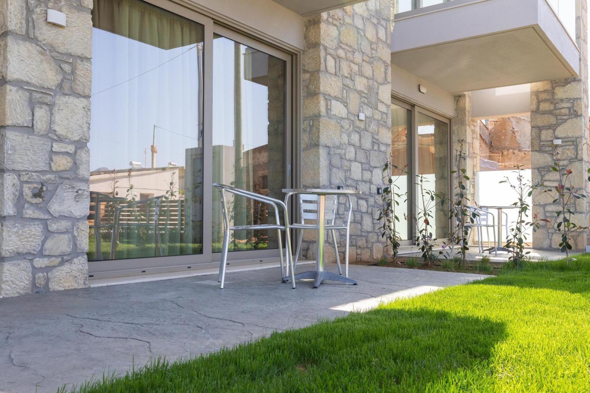 Achatis Apartments With Sea View Kolimvari Zewnętrze zdjęcie