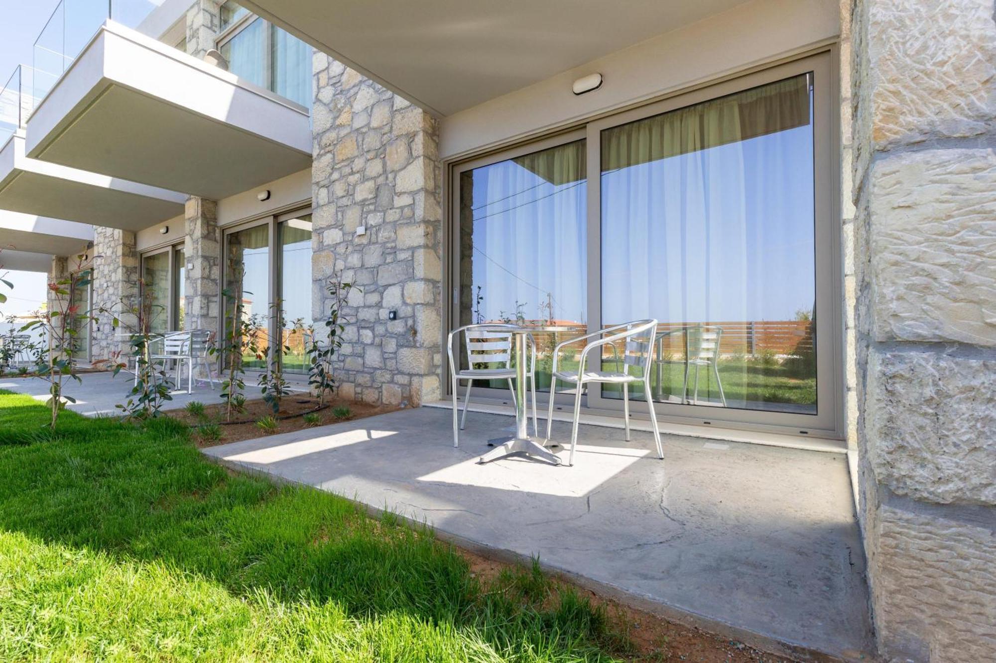 Achatis Apartments With Sea View Kolimvari Zewnętrze zdjęcie
